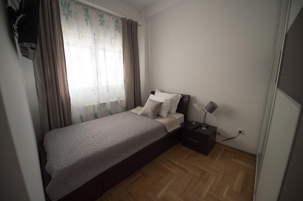 Central Park Lux Arandjelovac Dış mekan fotoğraf