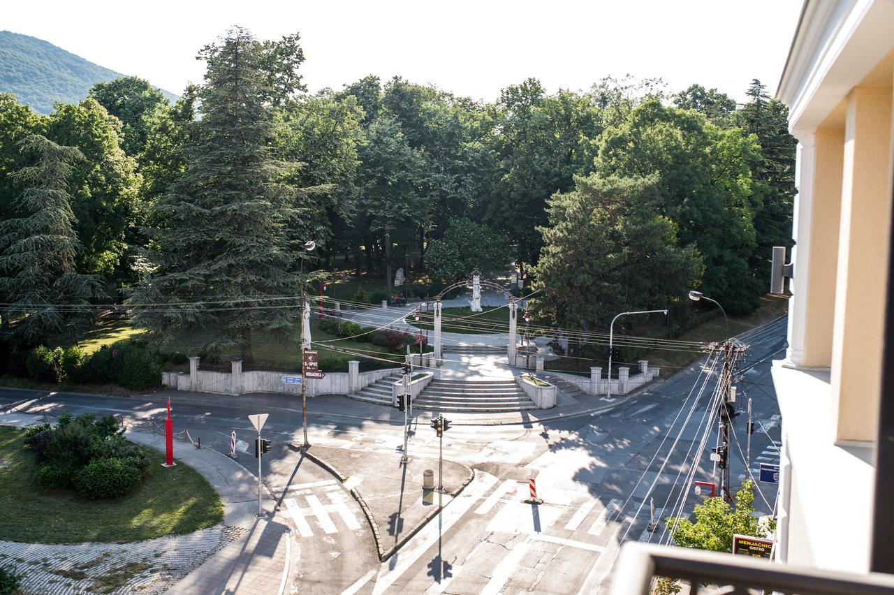 Central Park Lux Arandjelovac Dış mekan fotoğraf